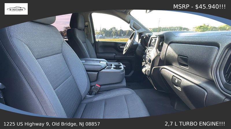 2023 Chevrolet Silverado 1500 2WD Crew Cab Short Bed Custom