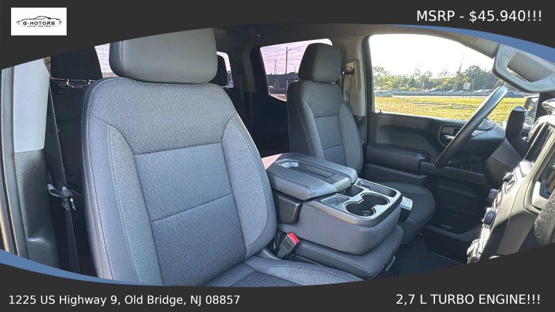 2023 Chevrolet Silverado 1500 2WD Crew Cab Short Bed Custom