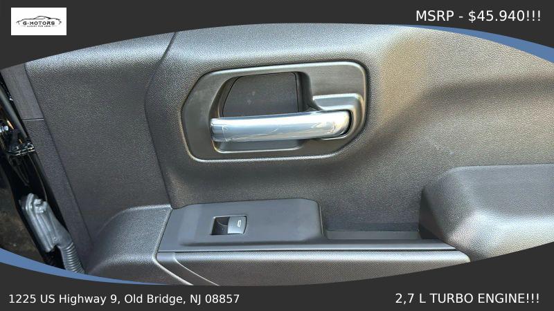 2023 Chevrolet Silverado 1500 2WD Crew Cab Short Bed Custom