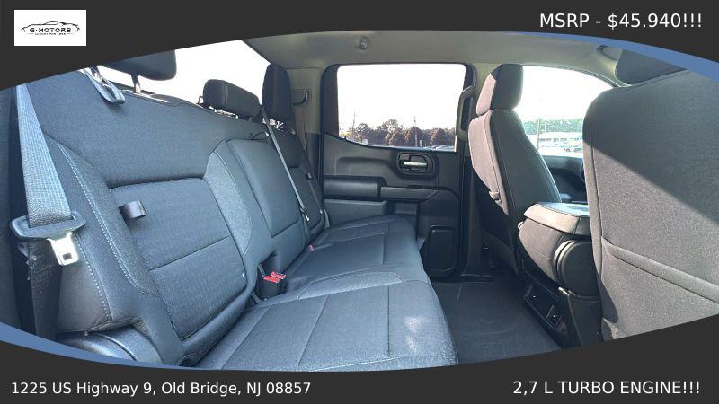 2023 Chevrolet Silverado 1500 2WD Crew Cab Short Bed Custom