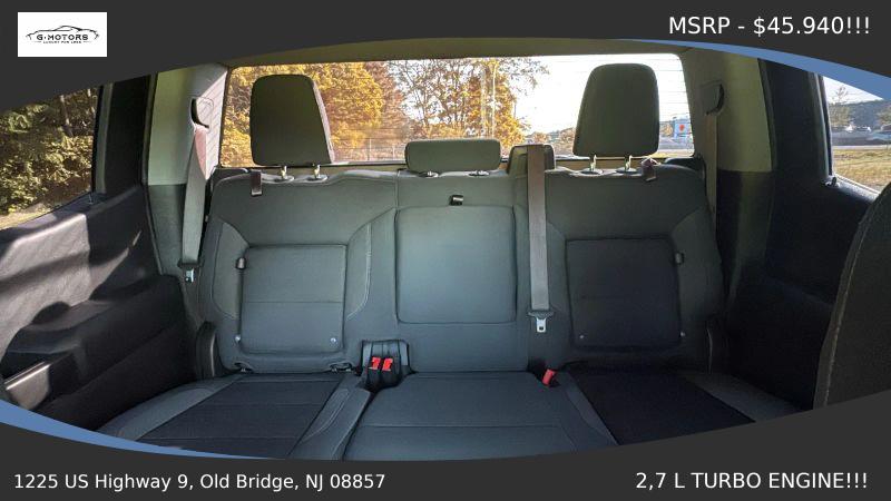 2023 Chevrolet Silverado 1500 2WD Crew Cab Short Bed Custom