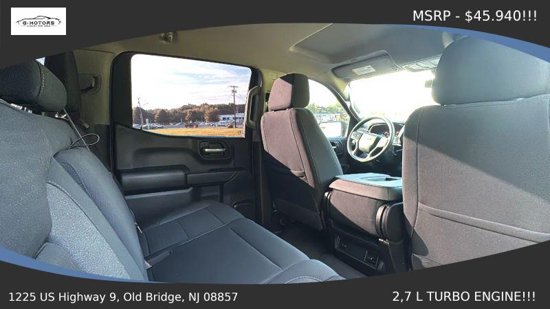 2023 Chevrolet Silverado 1500 2WD Crew Cab Short Bed Custom