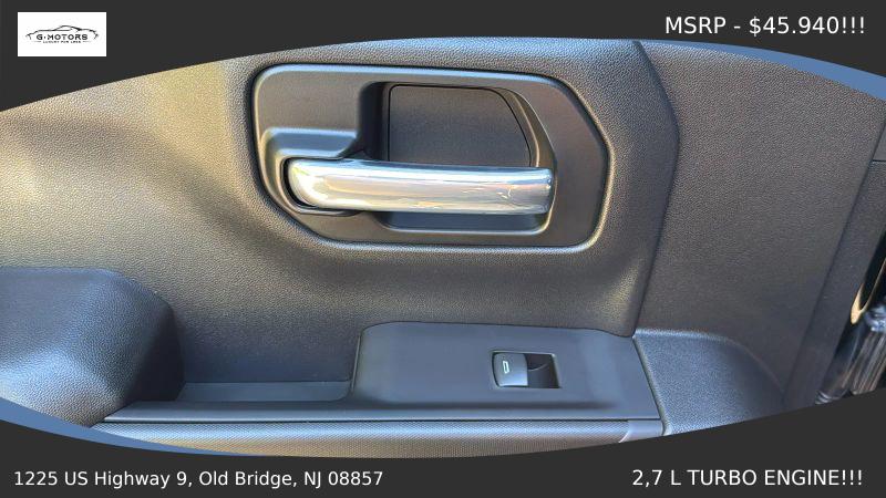 2023 Chevrolet Silverado 1500 2WD Crew Cab Short Bed Custom
