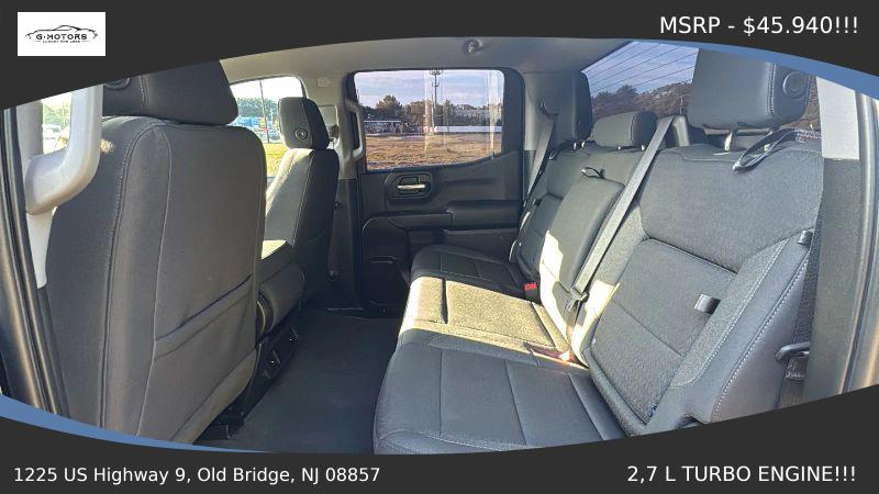 2023 Chevrolet Silverado 1500 2WD Crew Cab Short Bed Custom