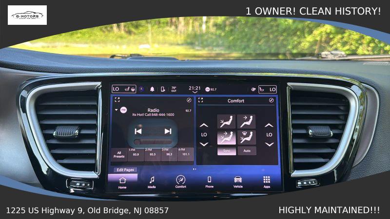 2023 Chrysler Pacifica Hybrid Touring L