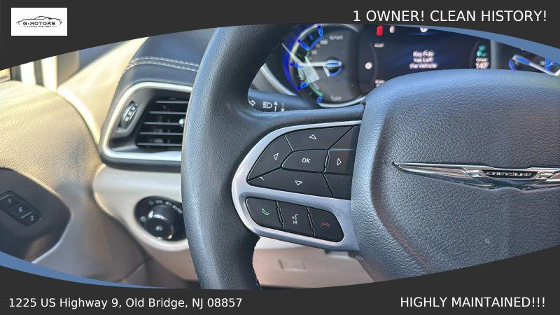 2023 Chrysler Pacifica Hybrid Touring L