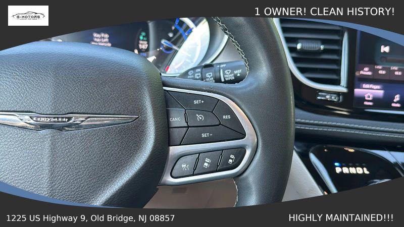 2023 Chrysler Pacifica Hybrid Touring L