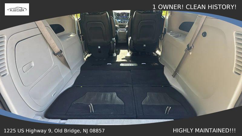 2023 Chrysler Pacifica Hybrid Touring L