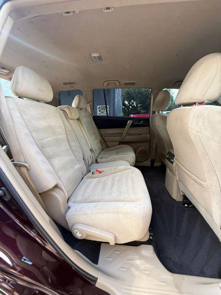 2011 Toyota Highlander Base V6