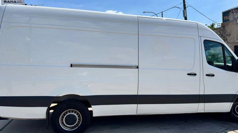 2023 Mercedes-Benz Sprinter 2500 High Roof 4-Cyl Diesel HO