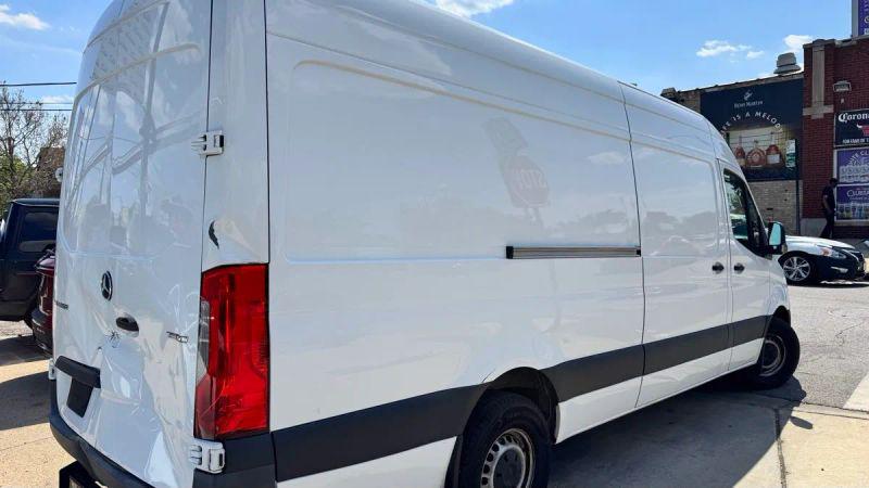 2023 Mercedes-Benz Sprinter 2500 High Roof 4-Cyl Diesel HO