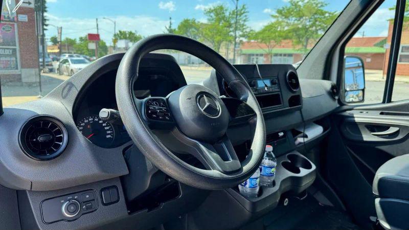 2023 Mercedes-Benz Sprinter 2500 High Roof 4-Cyl Diesel HO