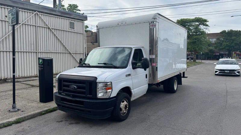 2021 Ford E-350 Cutaway Base