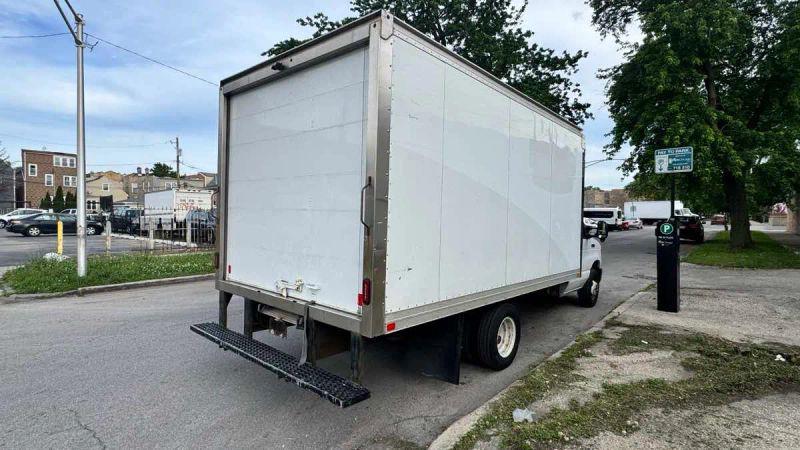 2021 Ford E-350 Cutaway Base