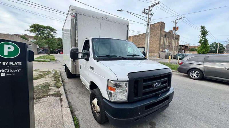 2021 Ford E-350 Cutaway Base