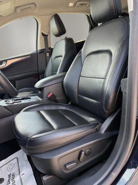 2021 Ford Escape Titanium