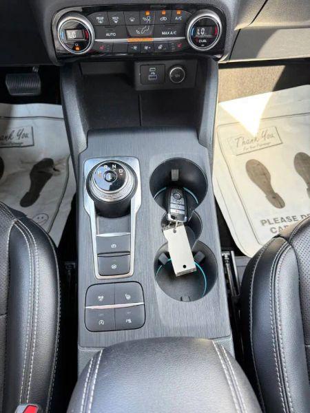2021 Ford Escape Titanium