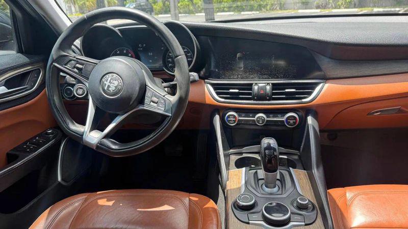 2017 Alfa Romeo Giulia Ti AWD