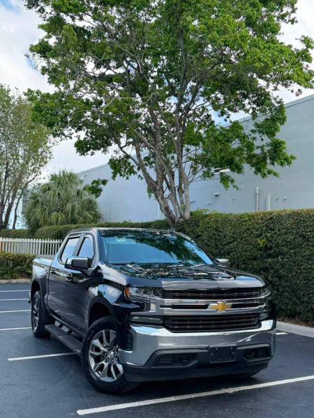 2020 Chevrolet Silverado 1500 4WD Crew Cab Short Bed LT