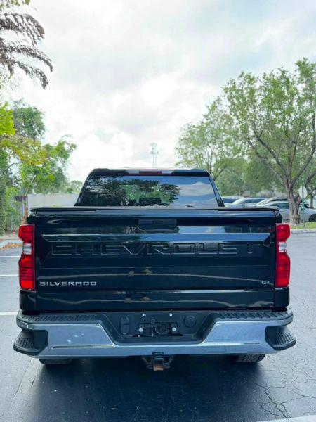 2020 Chevrolet Silverado 1500 4WD Crew Cab Short Bed LT