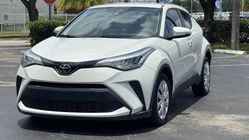 2021 Toyota C-HR LE