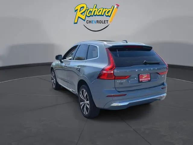 2023 Volvo XC60 B5 Ultimate Bright Theme