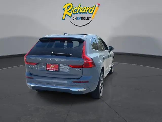 2023 Volvo XC60 B5 Ultimate Bright Theme
