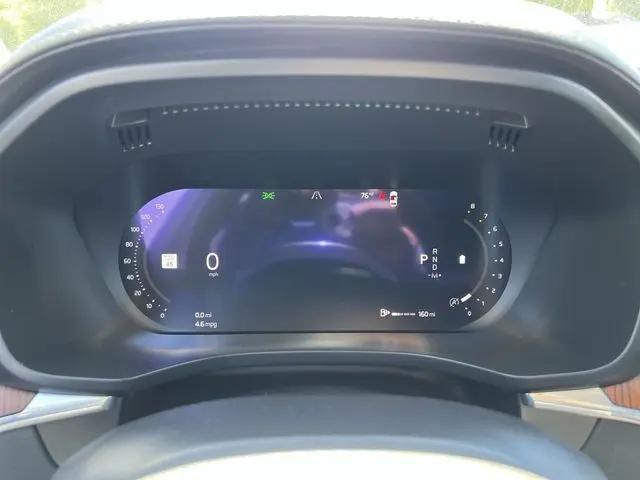 2023 Volvo XC60 B5 Ultimate Bright Theme