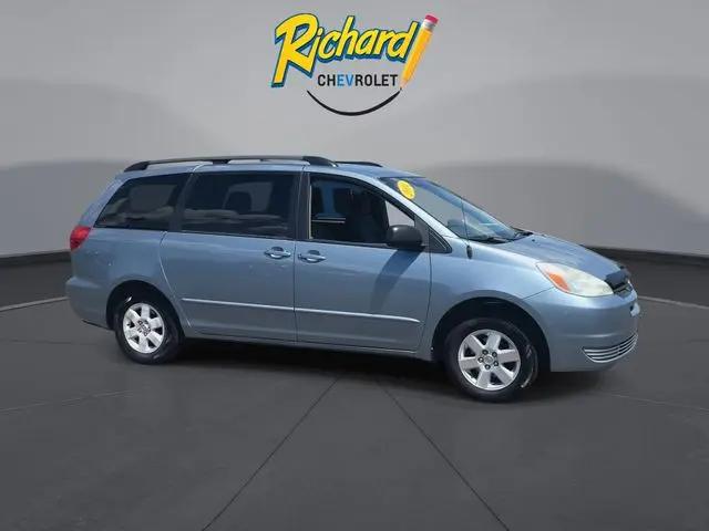 2004 Toyota Sienna CE