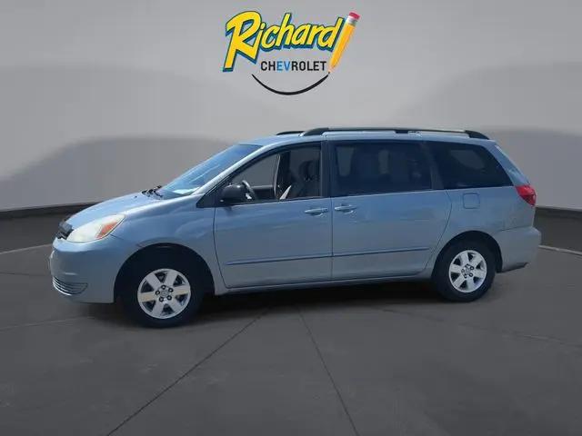 2004 Toyota Sienna CE