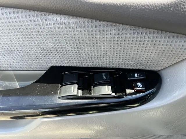2004 Toyota Sienna CE