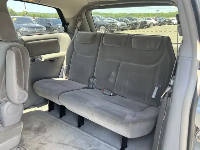 2004 Toyota Sienna CE
