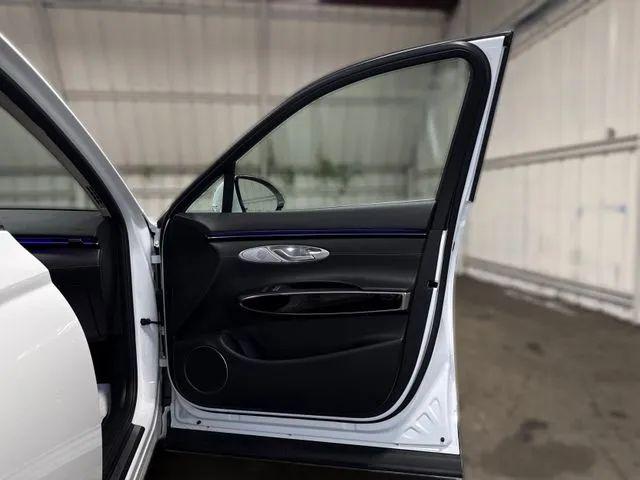 2026 Genesis GV70 2.5T