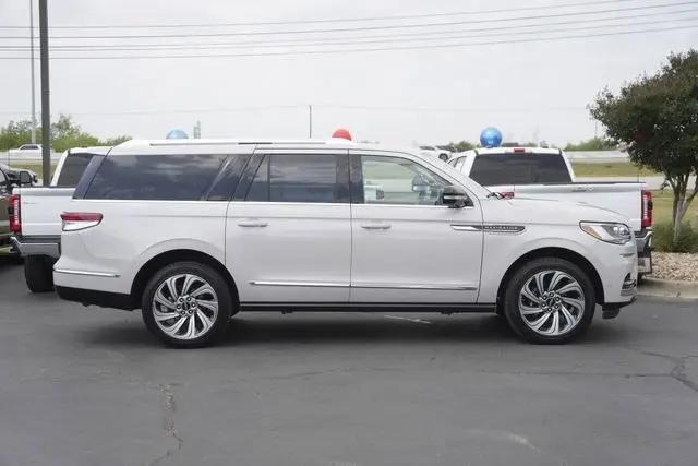 2023 Lincoln Navigator Reserve L