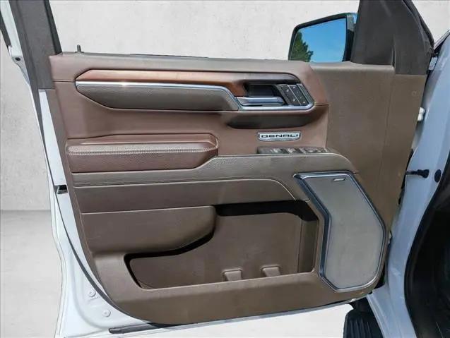 2024 GMC Sierra 1500 4WD Crew Cab Short Box Denali