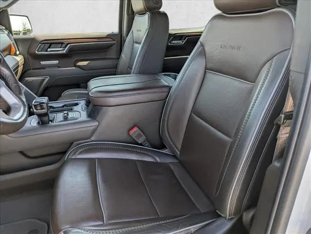 2024 GMC Sierra 1500 4WD Crew Cab Short Box Denali