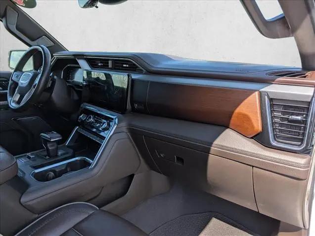 2024 GMC Sierra 1500 4WD Crew Cab Short Box Denali