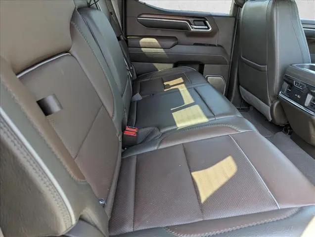 2024 GMC Sierra 1500 4WD Crew Cab Short Box Denali