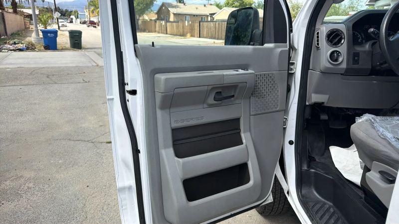 2013 Ford E-150 Base
