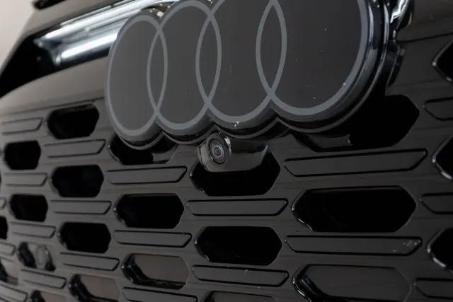 2024 Audi e-tron Prestige quattro