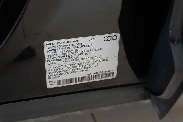 2024 Audi e-tron Prestige quattro