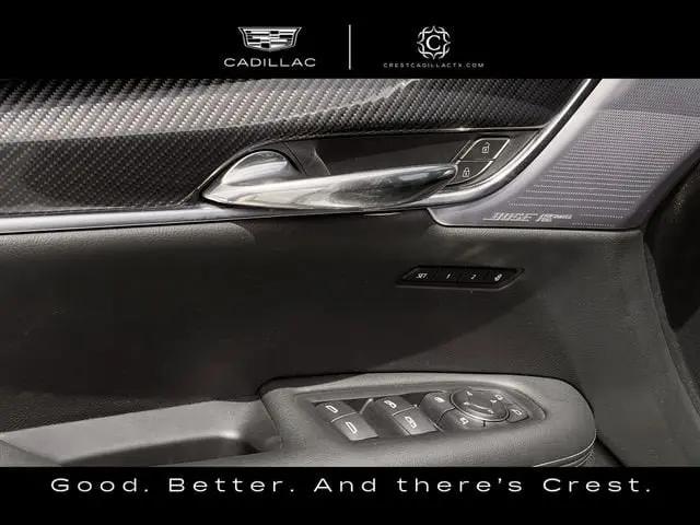 2024 Cadillac XT6 AWD Sport