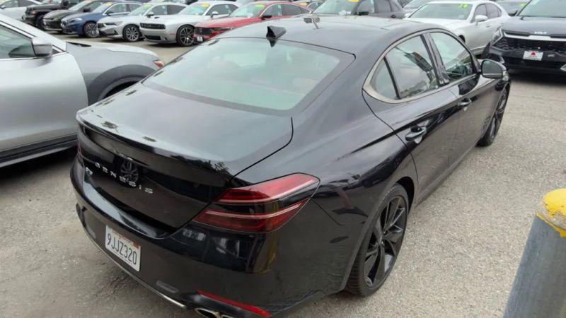 2023 Genesis G70 2.0T RWD