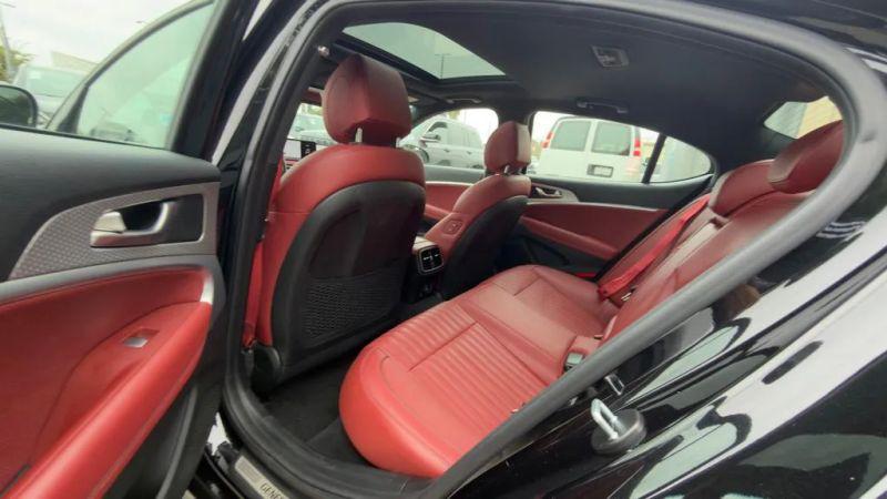 2023 Genesis G70 2.0T RWD