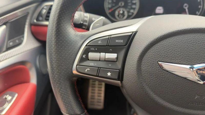 2023 Genesis G70 2.0T RWD