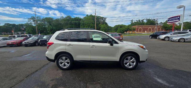 2016 Subaru Forester 2.5i