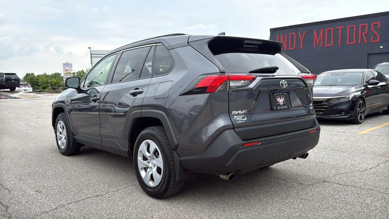 2020 Toyota RAV4 LE