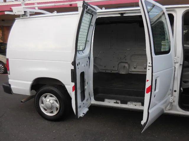 2014 Ford E-150 Base