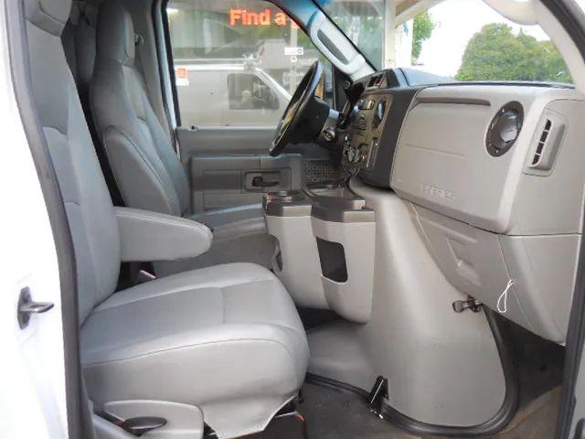 2014 Ford E-150 Base