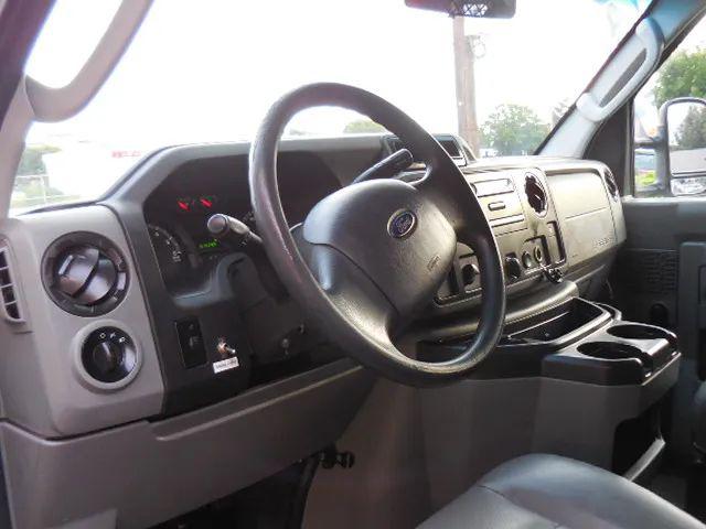 2014 Ford E-150 Base